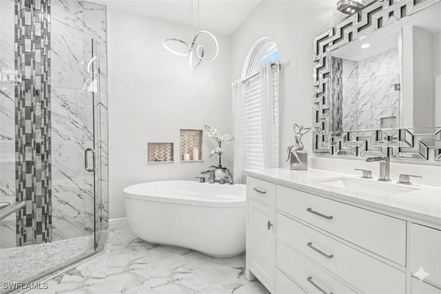 4908 Sedgewood LN, Naples, FL 34112