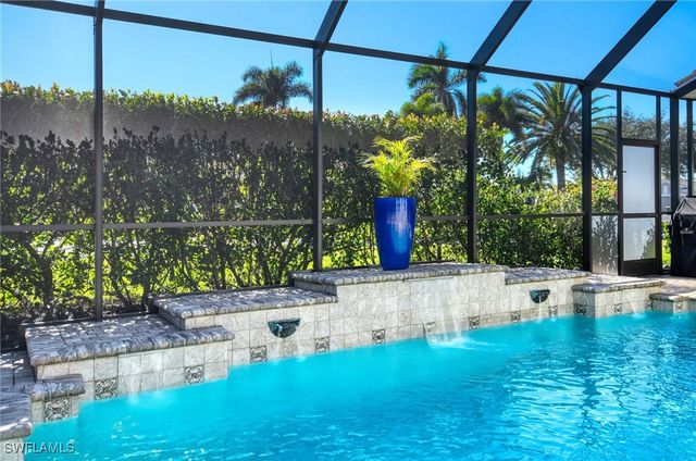 4908 Sedgewood LN, Naples, FL 34112