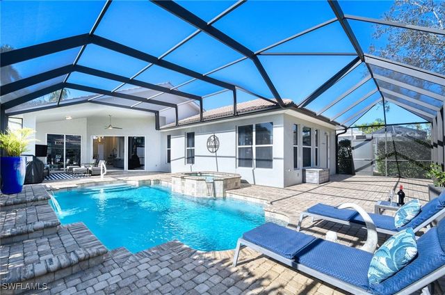 4908 Sedgewood LN, Naples, FL 34112