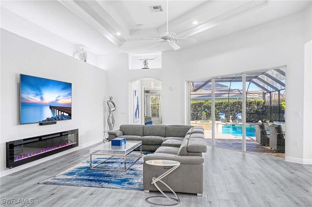 4908 Sedgewood LN, Naples, FL 34112