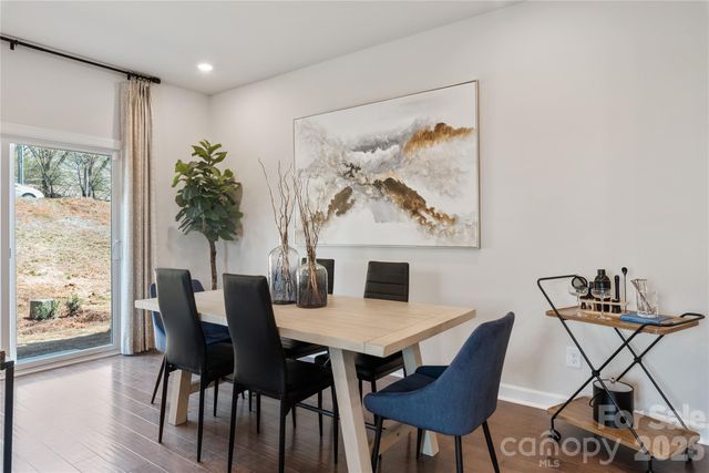 9040 Foggy Brook Loop, Charlotte, NC 28216