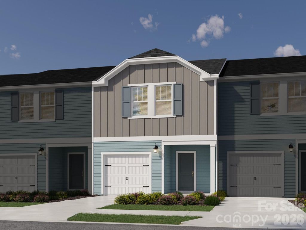 9040 Foggy Brook Loop, Charlotte, NC 28216