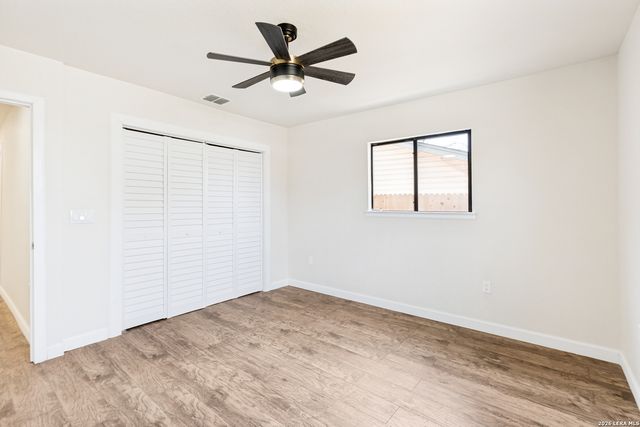 504 Willow Dr, Converse, TX 78109