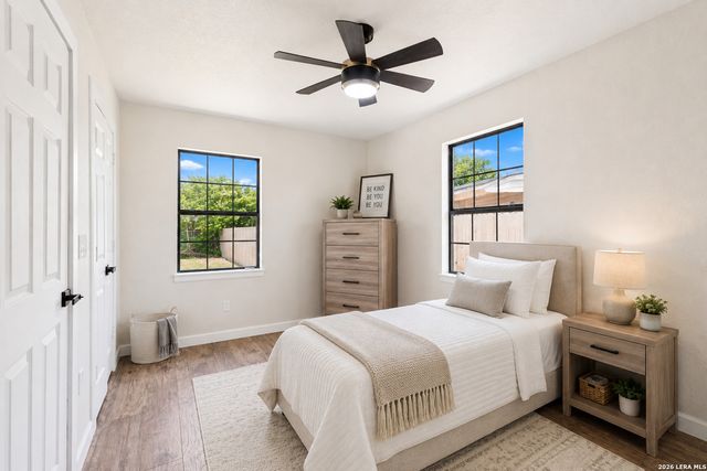 504 Willow Dr, Converse, TX 78109