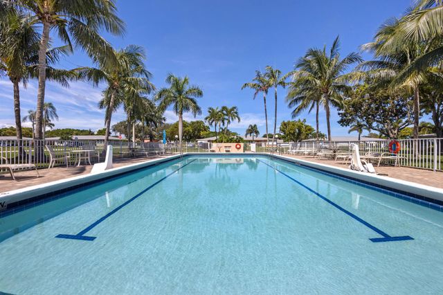 280 High Point Boulevard C, Boynton Beach, FL 33435