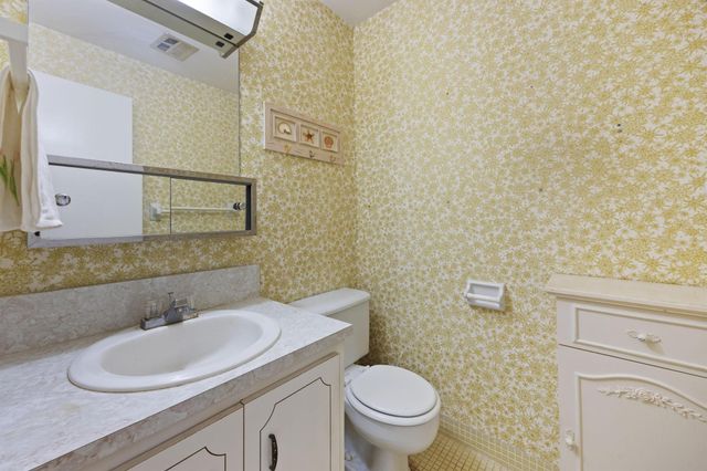 280 High Point Boulevard C, Boynton Beach, FL 33435