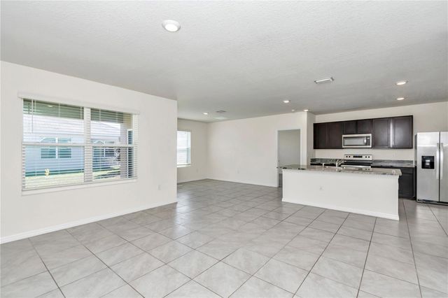 27 HICKORY COURSE LANE, Ocala, FL 34472