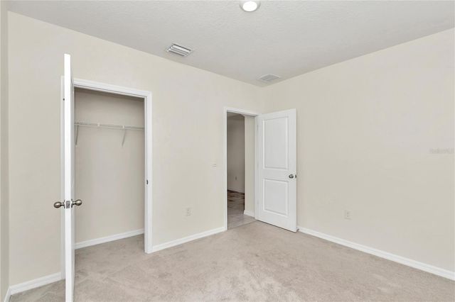 27 HICKORY COURSE LANE, Ocala, FL 34472