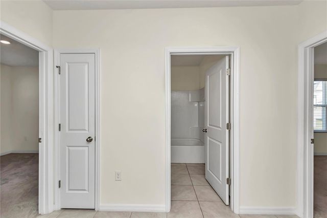27 HICKORY COURSE LANE, Ocala, FL 34472