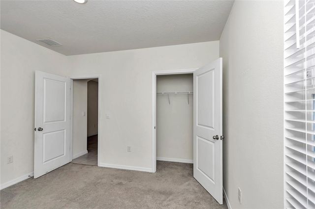 27 HICKORY COURSE LANE, Ocala, FL 34472