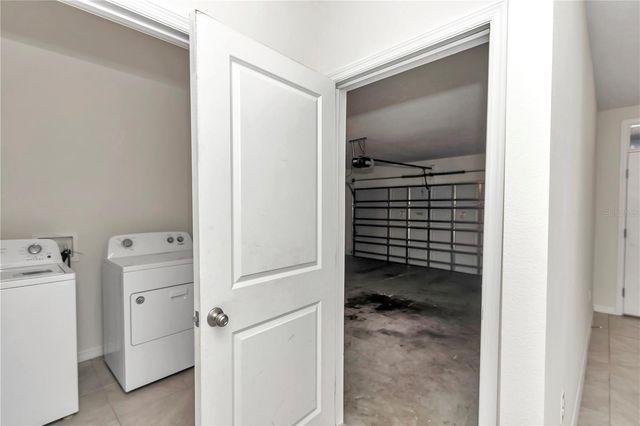 27 HICKORY COURSE LANE, Ocala, FL 34472