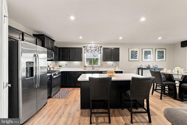 3 BUSTLETON ST, Millville, NJ 08332