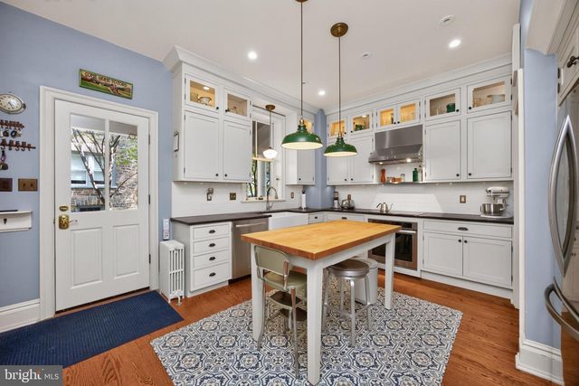 222 S UNION ST, Kennett Square, PA 19348