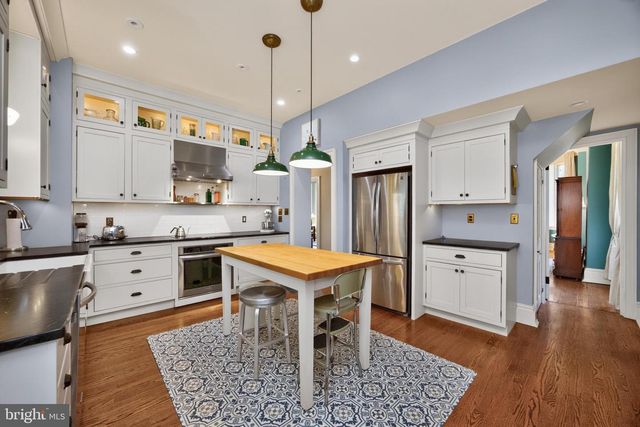 222 S UNION ST, Kennett Square, PA 19348