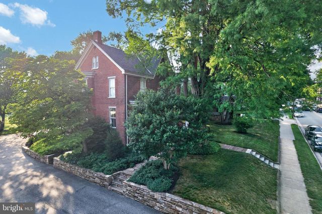 222 S UNION ST, Kennett Square, PA 19348