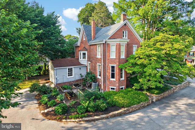 222 S UNION ST, Kennett Square, PA 19348