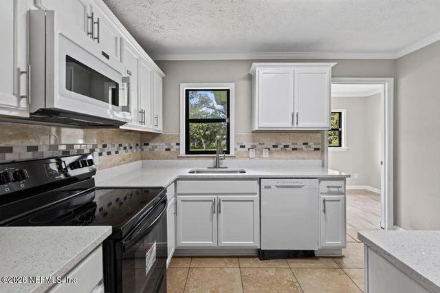 1108 LEEDA Drive, Jacksonville, FL 32254