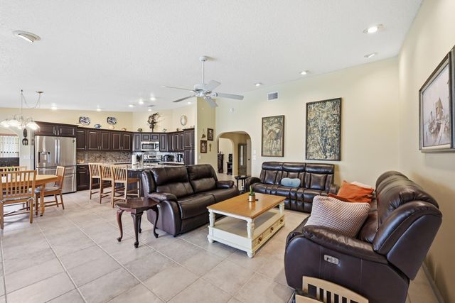 1042 NW 110th Lane, Coral Springs, FL 33071
