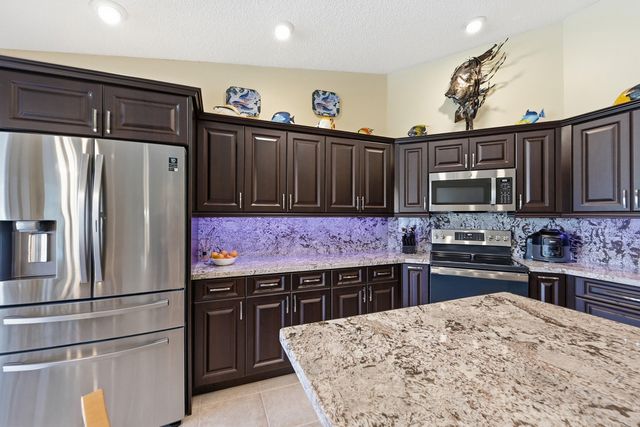 1042 NW 110th Lane, Coral Springs, FL 33071