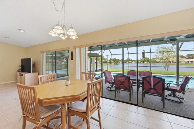 1042 NW 110th Lane, Coral Springs, FL 33071