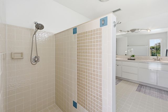 1042 NW 110th Lane, Coral Springs, FL 33071