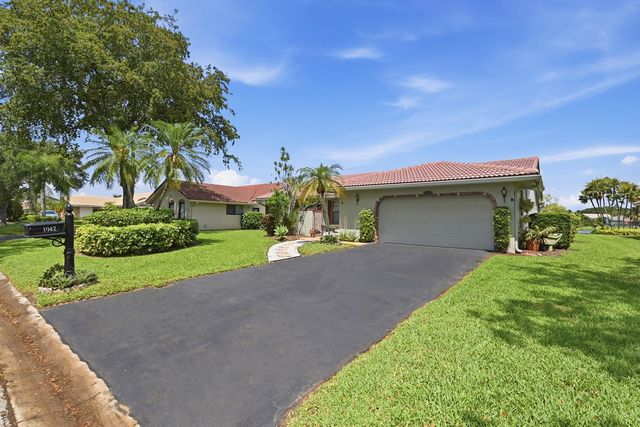 1042 NW 110th Lane, Coral Springs, FL 33071