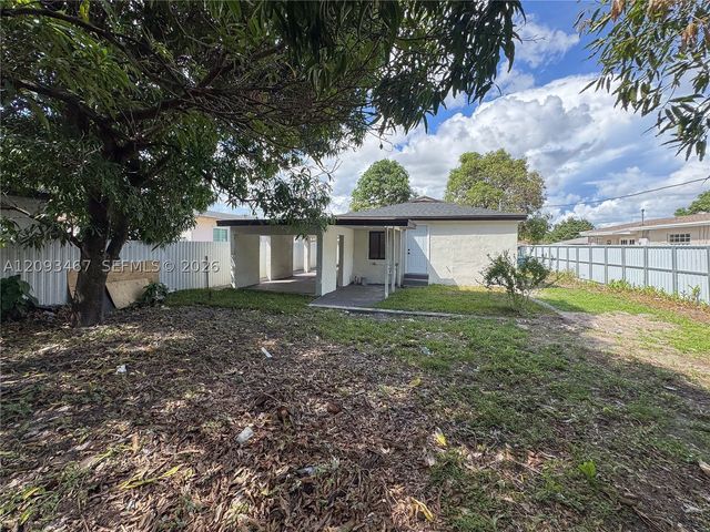 3630 NW 98th St, Miami, FL 33147