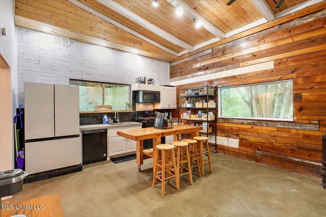 108 Kimwood Place, Florence, MS 39073