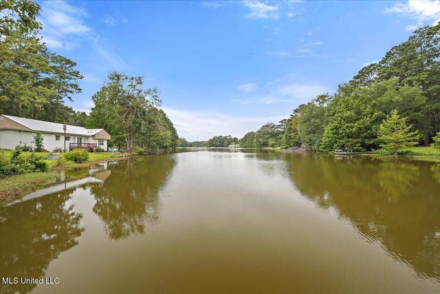 108 Kimwood Place, Florence, MS 39073