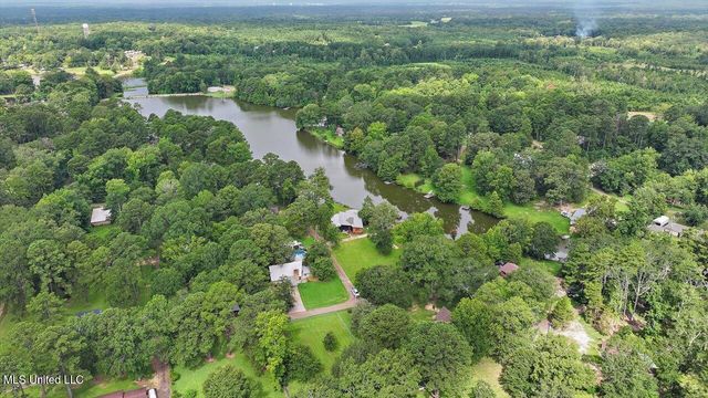 108 Kimwood Place, Florence, MS 39073