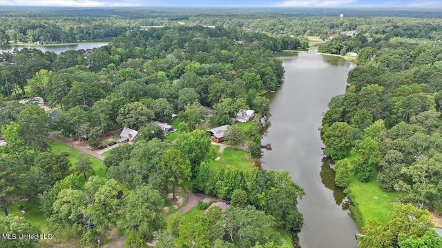 108 Kimwood Place, Florence, MS 39073
