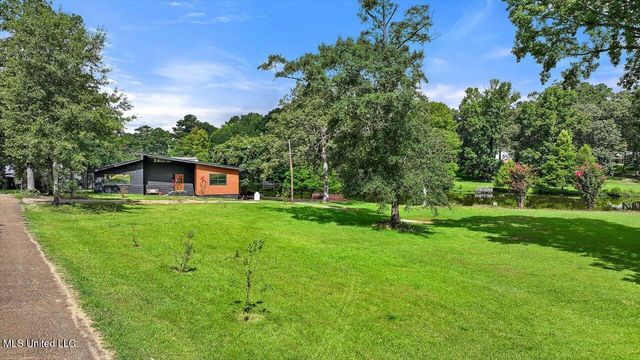 108 Kimwood Place, Florence, MS 39073