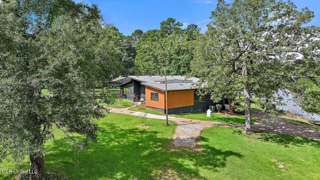 108 Kimwood Place, Florence, MS 39073