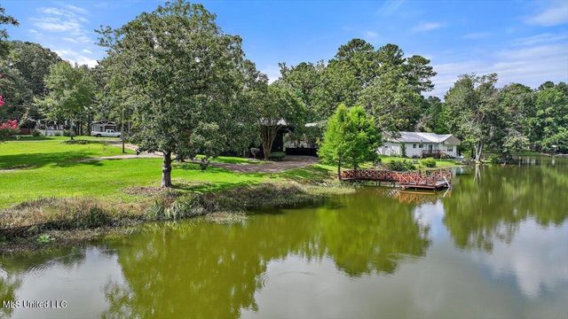 108 Kimwood Place, Florence, MS 39073
