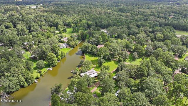 108 Kimwood Place, Florence, MS 39073