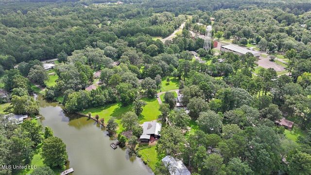108 Kimwood Place, Florence, MS 39073