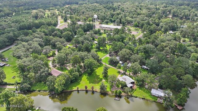 108 Kimwood Place, Florence, MS 39073