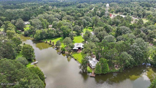 108 Kimwood Place, Florence, MS 39073