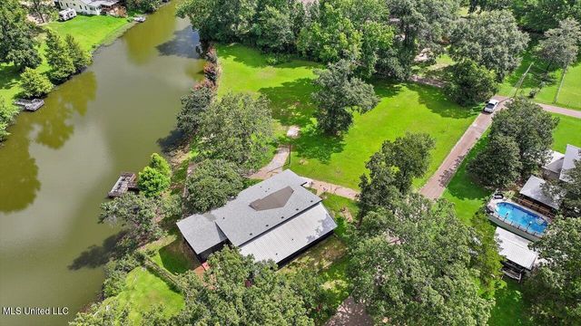 108 Kimwood Place, Florence, MS 39073