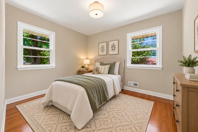 14925 Deerwood Drive, Burnsville, MN 55306