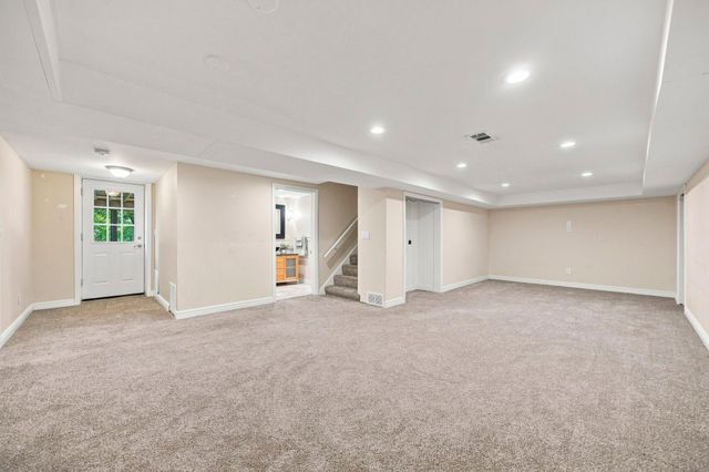 14925 Deerwood Drive, Burnsville, MN 55306