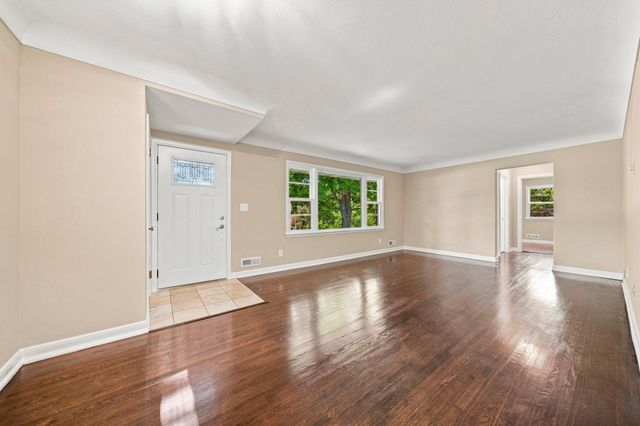 14925 Deerwood Drive, Burnsville, MN 55306