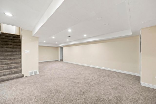 14925 Deerwood Drive, Burnsville, MN 55306