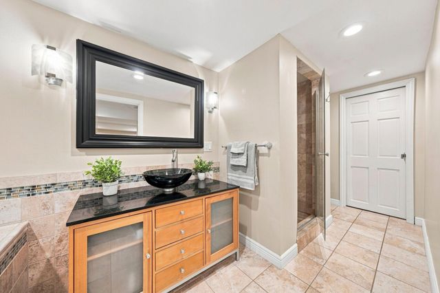14925 Deerwood Drive, Burnsville, MN 55306