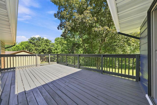 14925 Deerwood Drive, Burnsville, MN 55306
