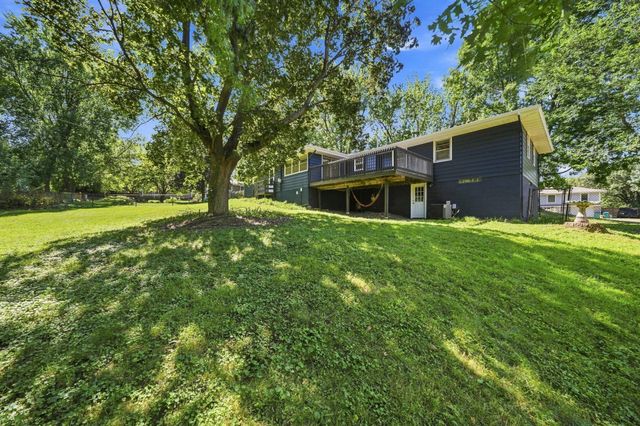 14925 Deerwood Drive, Burnsville, MN 55306