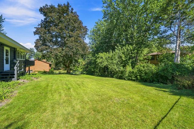 14925 Deerwood Drive, Burnsville, MN 55306