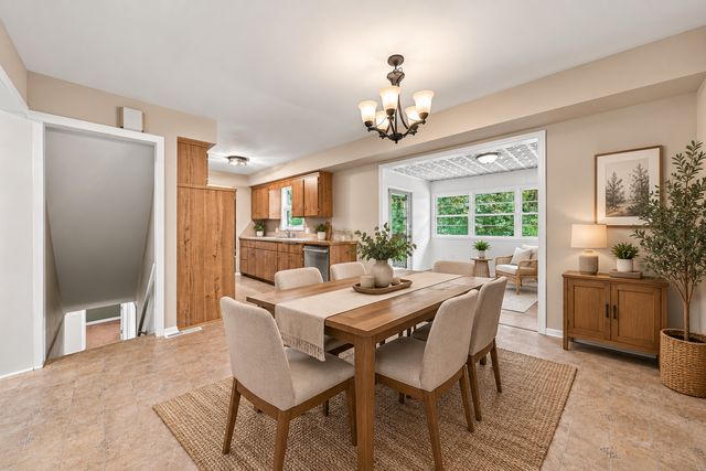 14925 Deerwood Drive, Burnsville, MN 55306