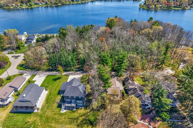 7993 Island Court, Morton Twp, MI 49346