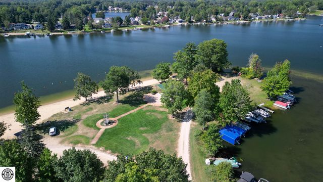 7993 Island Court, Morton Twp, MI 49346